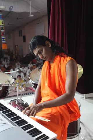 Yoga-Sutras-And-Evening-Lep-Session-With-Swamiji - IMG_0144.JPG