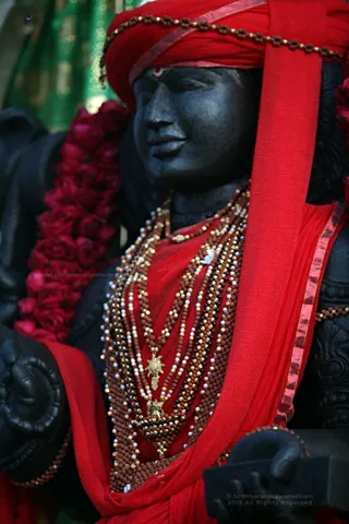 Temple - 08--22_Nov_2011_IN_BL_IA_Day2(54)_watermarked.jpg
