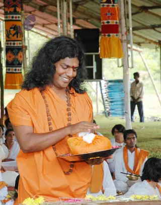 With-The-Blessings-Of-Swamiji-Guru-Homa-Begins - DSC_2479.jpg