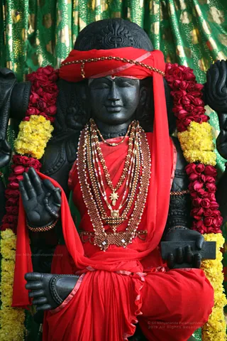Temple - 03--23_Nov_2011_IN_BL_IA_Day3(37)_watermarked.jpg