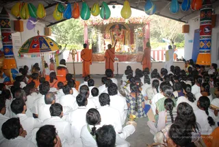 Welcoming-Swamiji-And-Procession - watermark_DSC_0312.JPG