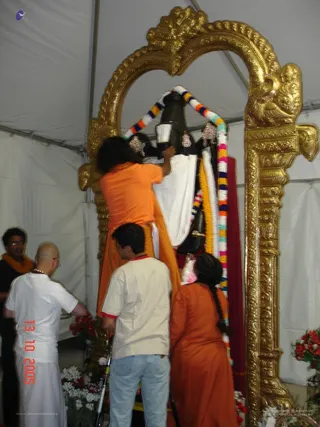 Alankar - LA ashram 045_watermarked.jpg