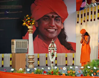 Welcoming-Swamiji - DSC_0677.JPG