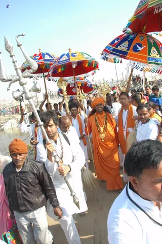 Procession - india-Ashram-Dic.30-31-1 -.05-06 361_watermarked.jpg