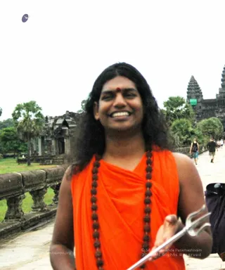 At Angkor Wat - DSC_0109.jpg