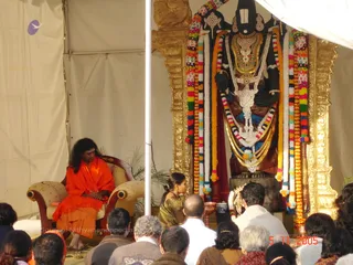Sendoff From La - LA Ashram Swamiji Send Off Nov 4, 2005 010_watermark.jpg
