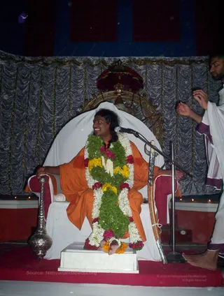 Swamiji Returns From Usa - 100_4687_watermark.jpg