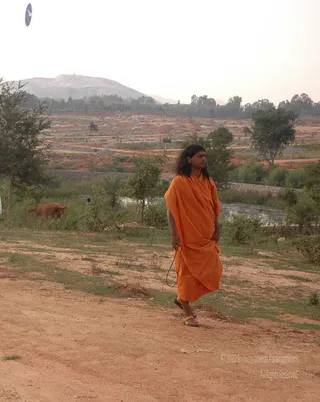 Swamiji-In-Rounds - DSC_2590.JPG