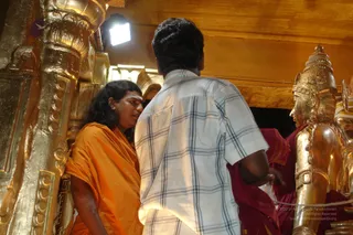 Swamiji-Overseeing-The-Decoration - DSC00013.jpg