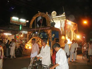 During-Girivalam - DSC00004.jpg