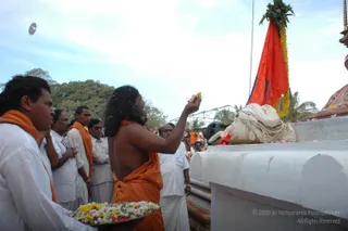 Flag-Hoisting-By-Swamiji - DSC_0472.JPG