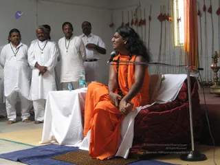 Swamiji-Having-Meeting-With-Tamilnadu-Organisers - batch_IMG_1630.jpg