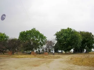 Varanasi-Ashram - Varnasi_land.jpg