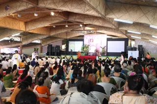 At-Registeration-And-Galleria - IMG_6779.jpg