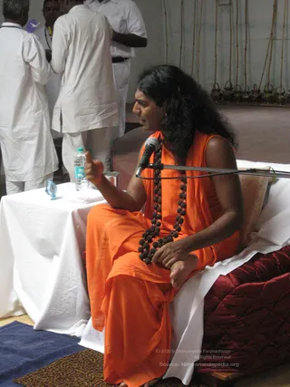 Swamiji-Having-Meeting-With-Tamilnadu-Organisers - batch_IMG_1619.jpg