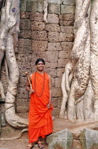 At Angkor Wat - DSC_0596.jpg