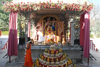 Procession - DSC_0750_watermarked.jpg