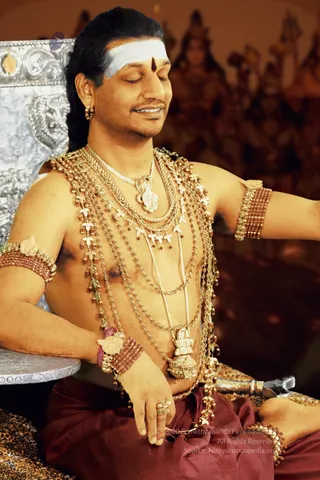 Evening-Darshan - 2020-04-10-9775_april-paramashivoham-day-6.jpg