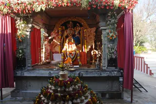 Procession - DSC_0509_watermarked.jpg