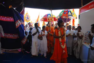 Procession - DSC_0403_watermarked.jpg