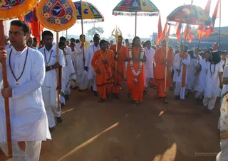 Procession - DSC_0372_watermarked.jpg
