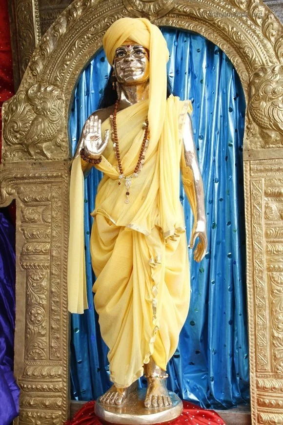 https://www.nithyananda.org/sites/default/files/photo-gallery/2011-08aug-02-nithyananda-photo-01c-paramahamsa-nithyananda-deity-bidadi-ashram.JPG?1313742716