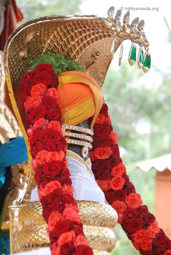 https//www.nithyananda.org/sites/default/files/photo-gallery/2011-08aug-06-11c-swayambu-linga-anandeshwara-temple-bidadi.jpg?1313759800