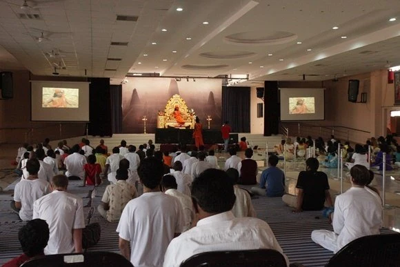 https://www.nithyananda.org/sites/default/files/photo-gallery/2011-08aug-19-nithyananda-photo-02b-swamiji-kailash-satsang_0.JPG?1313856419