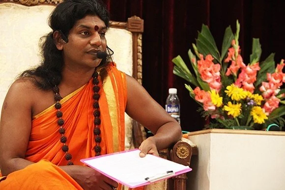 https://www.nithyananda.org/sites/default/files/photo-gallery/2011-08aug-19-nithyananda-photo-ia-day-1-06a-session.jpg?1313857932