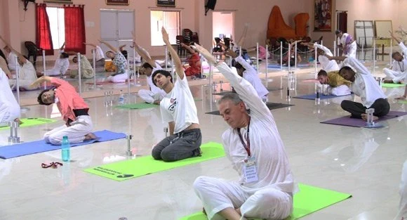 https://www.nithyananda.org/sites/default/files/photo-gallery/2011-08aug-20-nithyananda-photo-09a.jpg?1313939762