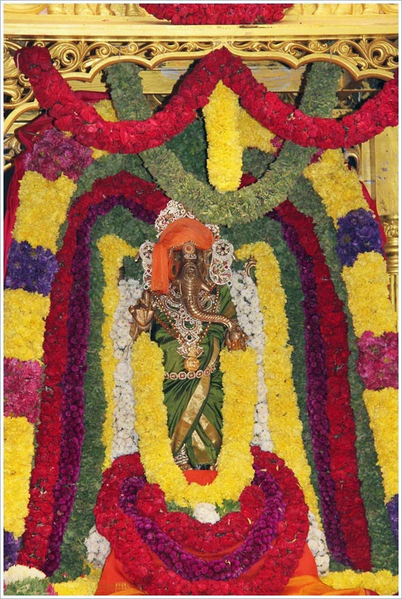 https://www.nithyananda.org/sites/default/files/photo-gallery/2011-08aug-31-nithyananda-photo-09-decorated-ganesha.JPG?1314778916