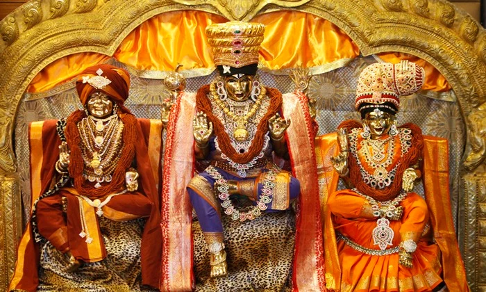 http://nithyananda.org/sites/default/files/photo-gallery/2014-03mar-15th-nithyananda-diary-Haridwar__MG_6531-20140315-171745.JPG