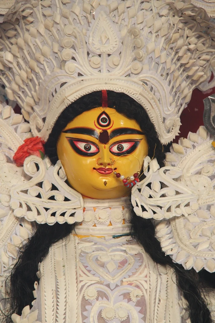 https://nithyananda.org/sites/default/files/photo-gallery/2014-10oct-01st-nithyananda-dairy_IMG_0200_bidadi-devi-puja.JPG?1412337881