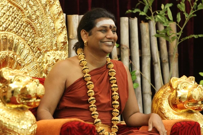 https://nithyananda.org/sites/default/files/photo-gallery/2014-10oct-09th-nithyananda-dairy_IMG_3308_bidadi-satsang-swamiji.JPG?1412851981