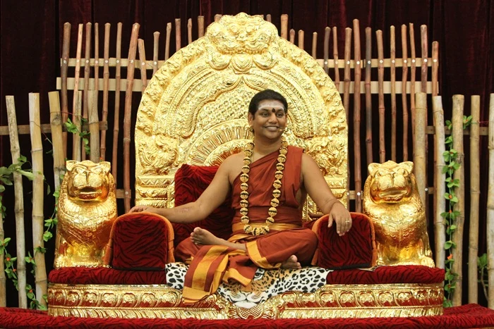 https://nithyananda.org/sites/default/files/photo-gallery/2014-10oct-09th-nithyananda-dairy_IMG_3334_bidadi-satsang-swamiji.JPG?1412852028