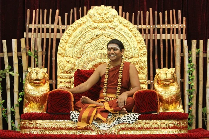 https://nithyananda.org/sites/default/files/photo-gallery/2014-10oct-09th-nithyananda-dairy_IMG_3346_bidadi-satsang-swamiji.JPG?1412852046