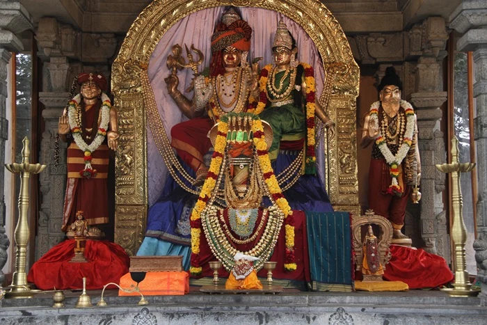 https://nithyananda.org/sites/default/files/photo-gallery/2014-10oct-18th-nithyananda-diary_IMG_7303_bidadi-temple-nithyanandeshwara-nithyanandeshwari-sanctum.JPG?1413701527