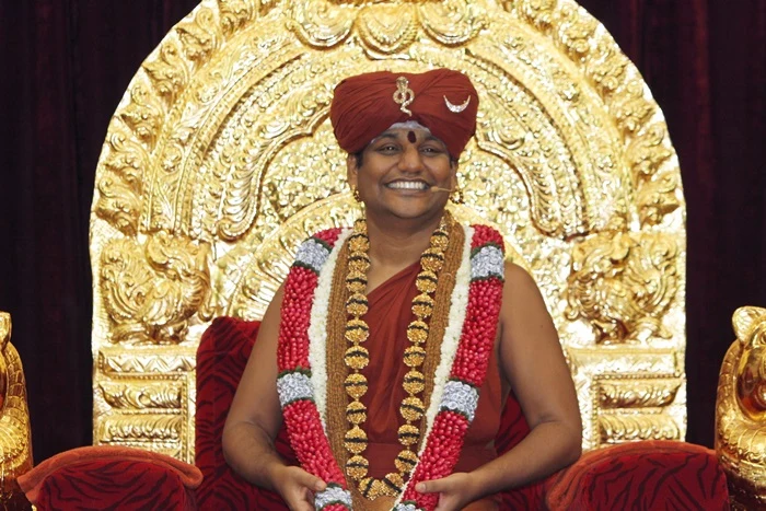https://nithyananda.org/sites/default/files/photo-gallery/2014-10oct-19th-nithyananda-diary_IMG_7585_bidadi-swamiji.JPG?1413860432