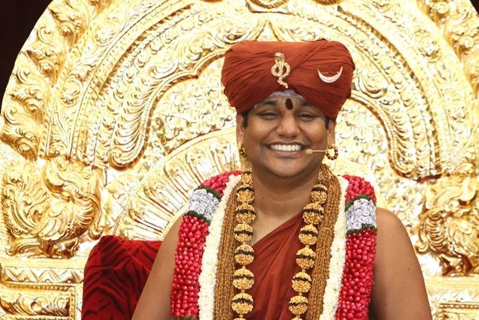 https://nithyananda.org/sites/default/files/photo-gallery/2014-10oct-19th-nithyananda-diary_IMG_7609_bidadi-swamiji.JPG?1413860432