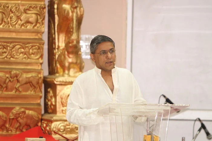 https://nithyananda.org/sites/default/files/photo-gallery/2014-10oct-19th-nithyananda-diary_IMG_7627_bidadi-inner-awakening-reasearch-krishna-rao.JPG?1413860432