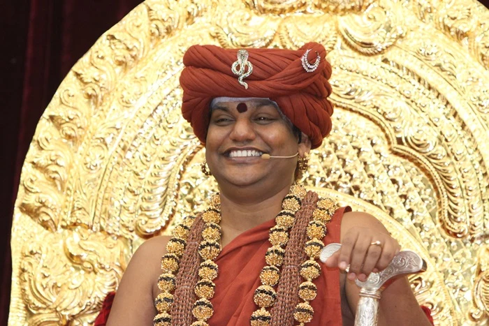 https://nithyananda.org/sites/default/files/photo-gallery/2014-10oct-20th-nithyananda-diary_IMG_8116_bidadi-swamiji-satsang.JPG?1413880556