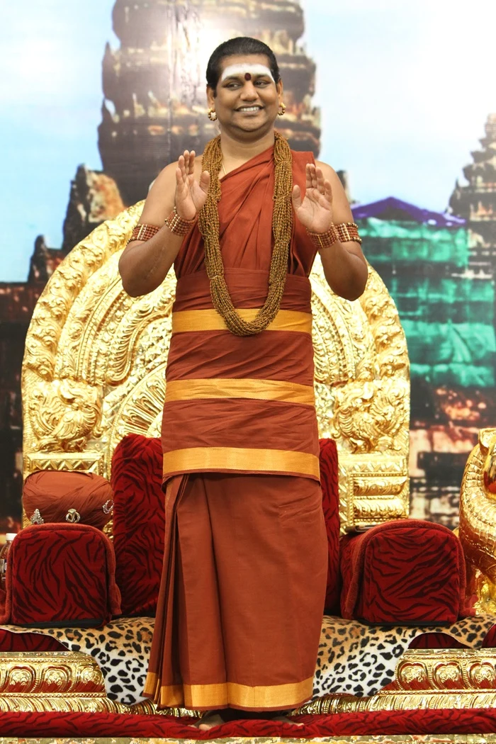 https://nithyananda.org/sites/default/files/photo-gallery/2014-11nov-06th-nithyananda-diary_IMG_4479_bidadi-swamiji-blessing.JPG?1415363327