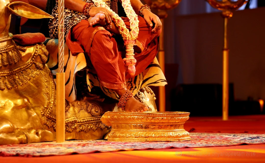 Sadashiva Darshan - His Lotus Feet