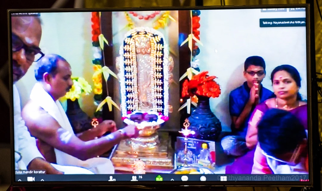 http://nithyananda.org/sites/default/files/photo-gallery/2017-3apr-14th-nithyananda-diary_DSC_0789_bengaluru-aadheenam-nithya-satsang-tamil-newyear-inagurations-center.jpg
