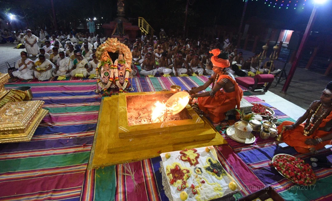 Shiva Deeksha - Homa conducted by Balasants of Nithyananada Gurukul