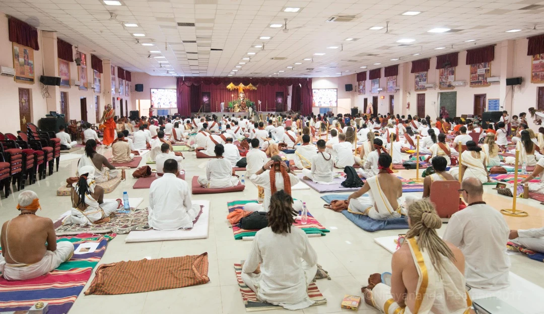 http://nithyananda.org/sites/default/files/photo-gallery/2017-3mar-1st-nithyananda-diary_DSC_1645_bengaluru-aadheenam-IA-Day4-energy-completion-sessions-swamiji.jpg