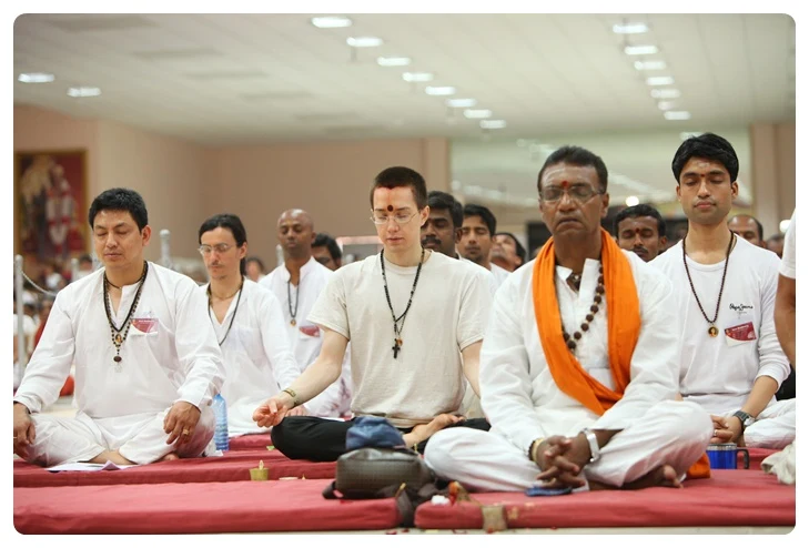 http://nithyananda.org/sites/default/files/photo-gallery/Nithyananda_Swami09051315.JPG?1368115086