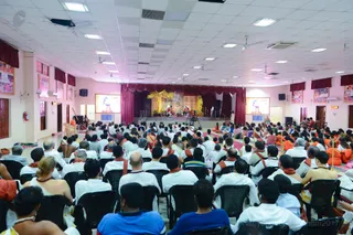 http://nithyananda.org/sites/default/files/photo-gallery/017-3mar-5th-nithyananda-diary_DSC_4162_bengaluru-aadheenam-IA-Day8-ask-avatar-pai-interview-swamiji.jpg