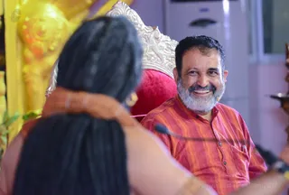 http://nithyananda.org/sites/default/files/photo-gallery/017-3mar-5th-nithyananda-diary_DSC_4684_bengaluru-aadheenam-IA-Day8-ask-avatar-pai-interview-swamiji.jpg