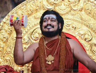 http://nithyananda.org/sites/default/files/photo-gallery/017-3mar-5th-nithyananda-diary_DSC_5233_bengaluru-aadheenam-IA-Day8-initiation-darshan-swamiji.jpg